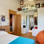 Casa Eugenia 8, Emma Villa Pesaro