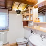 Casa Eugenia 8, Emma Villa *