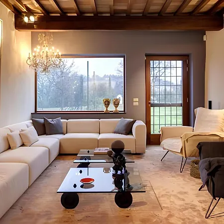 Casa Eugenia 8, Emma ヴィラ ペザロ