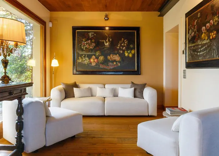 Casa Eugenia 8, Emma Villa Pesaro